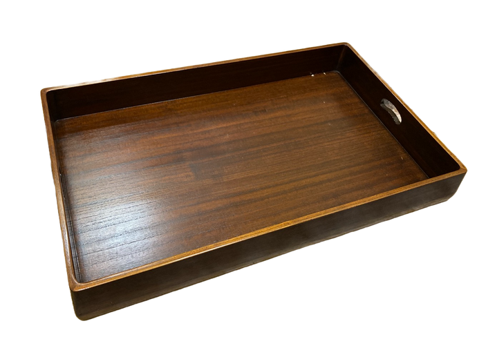 Tray (lacquering)